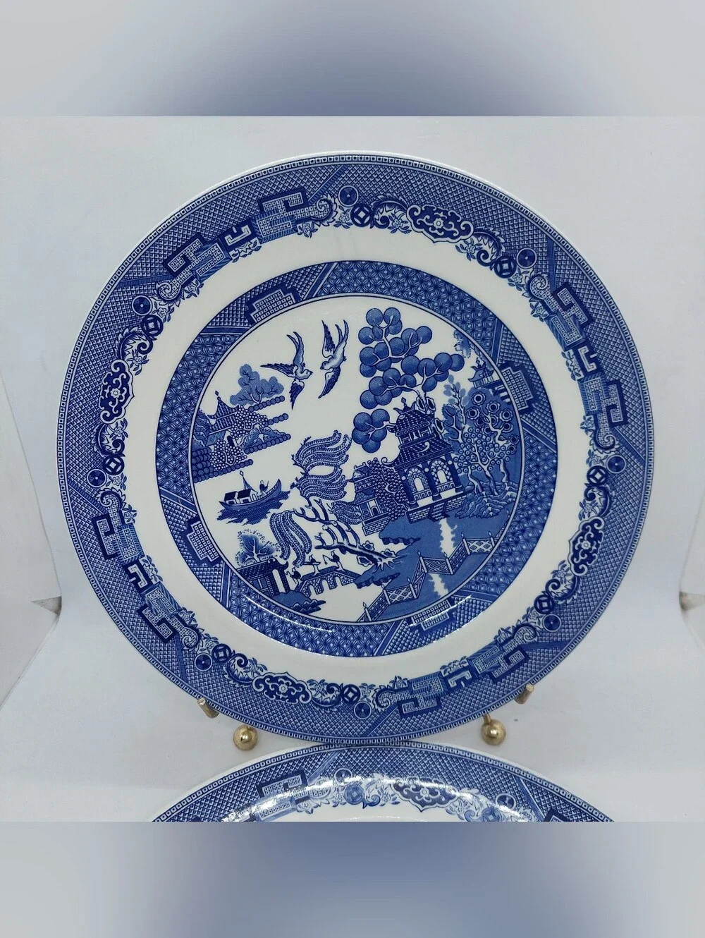 Johnson Bros 1940 Blue Willow Dinner Plates 10.25